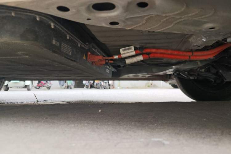 Used Wuling Hongguang MINIEV 2025 Four-Door Version Advanced Edition Chassis Front Right