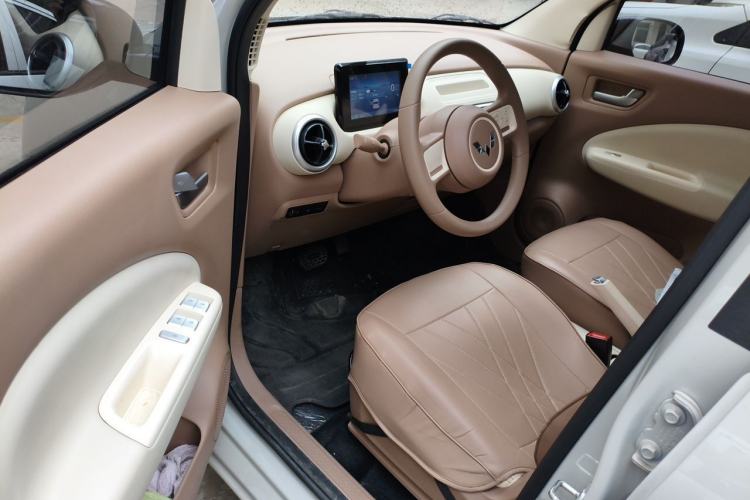 Used Wuling Hongguang MINIEV 2025 Four-Door Version Advanced Edition Driver Seat