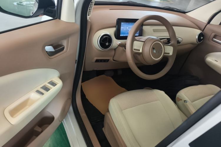 Used Wuling Hongguang MINIEV 2025 Four-Door Version Advanced Edition Driver Seat