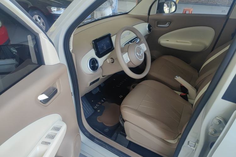 Used Wuling Hongguang MINIEV 2025 Four-Door Version Advanced Edition Driver Seat