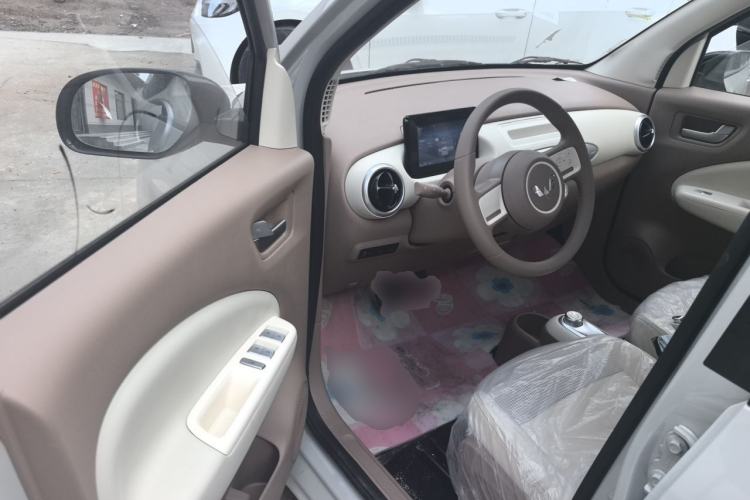 Used Wuling Hongguang MINIEV 2025 Four-Door Version Advanced Edition Driver Seat