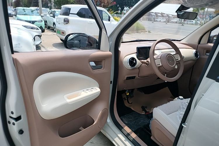 Used Wuling Hongguang MINIEV 2025 Four-Door Version Advanced Edition Driver Seat