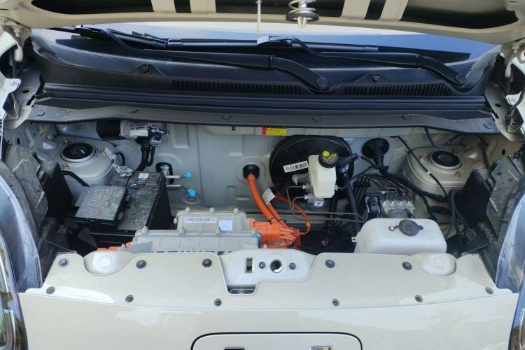 Used Wuling Hongguang MINIEV 2025 Four-Door Version Advanced Edition Engine Bay