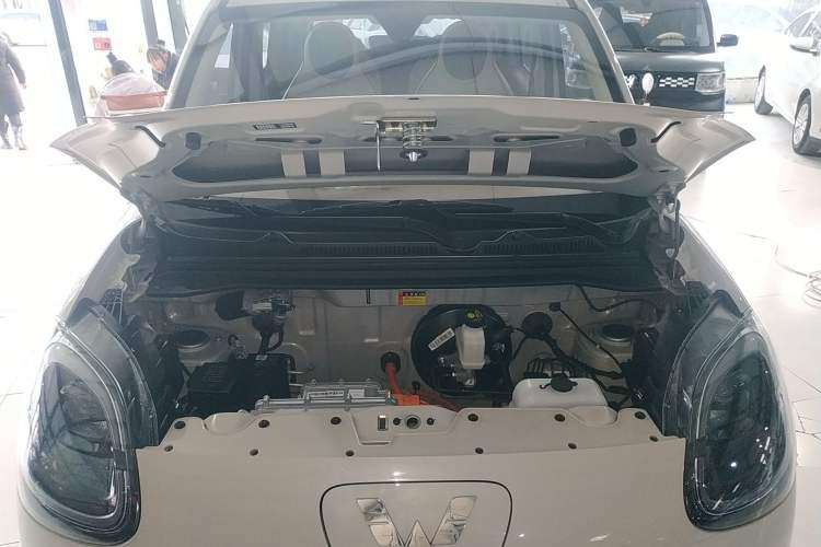 Used Wuling Hongguang MINIEV 2025 Four-Door Version Advanced Edition Engine Bay