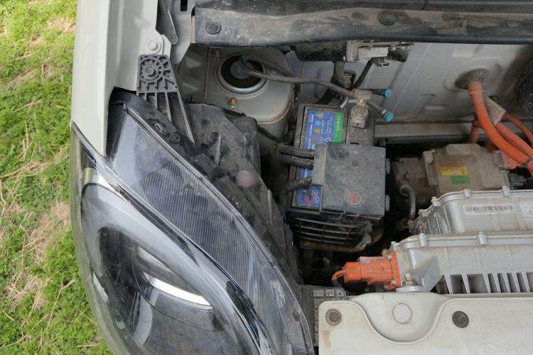 Used Wuling Hongguang MINIEV 2025 Four-Door Version Advanced Edition Engine Bay Right