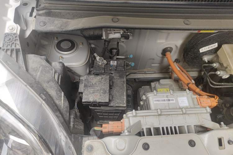 Used Wuling Hongguang MINIEV 2025 Four-Door Version Zhenxiang+ Edition Engine Bay Right