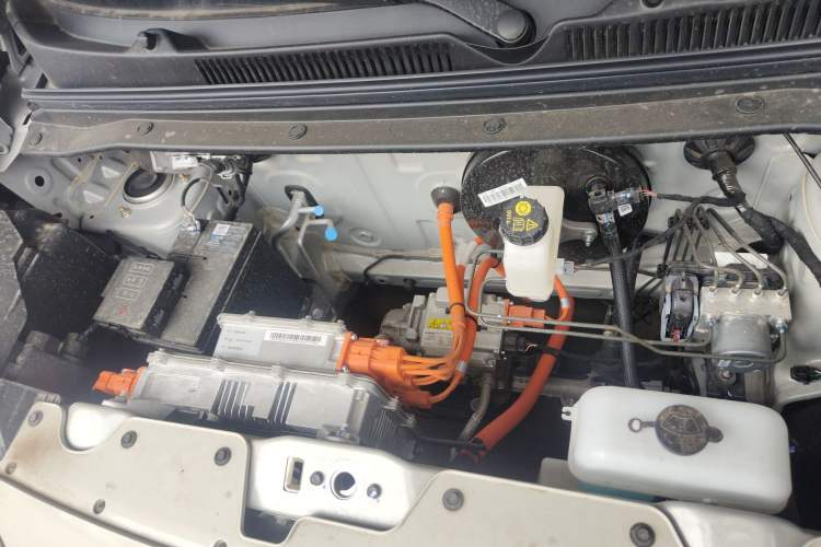Used Wuling Hongguang MINIEV 2025 Four-Door Version Advanced Edition Engine Bay