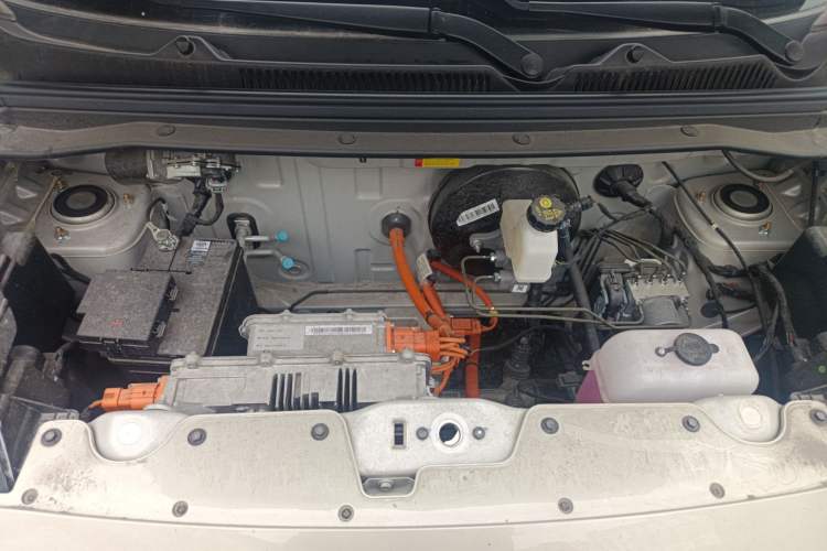 Used Wuling Hongguang MINIEV 2025 Four-Door Version Advanced Edition Engine Bay