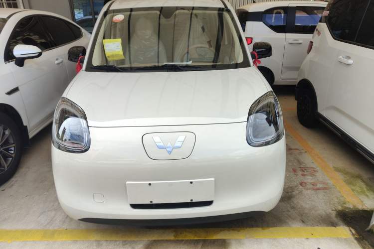 Used Wuling Hongguang MINIEV 2025 Four-Door Version Advanced Edition Exterior 2