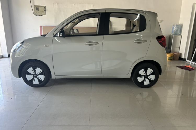 Used Wuling Hongguang MINIEV 2025 Four-Door Version Advanced Edition Exterior 2