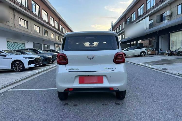 Used Wuling Hongguang MINIEV 2025 Four-Door Version Advanced Edition Exterior 3