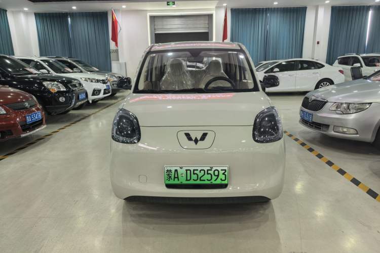Used Wuling Hongguang MINIEV 2025 Four-Door Version Advanced Edition Exterior 3