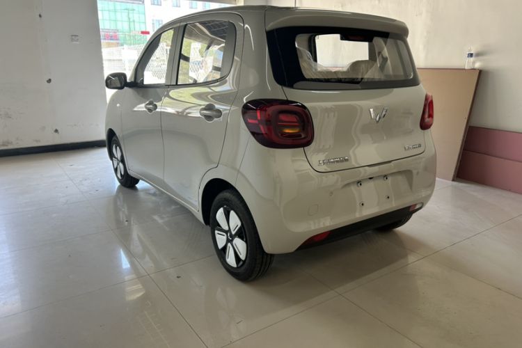 Used Wuling Hongguang MINIEV 2025 Four-Door Version Advanced Edition Exterior 3