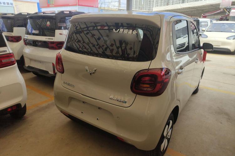 Used Wuling Hongguang MINIEV 2025 Four-Door Version Advanced Edition Exterior 4