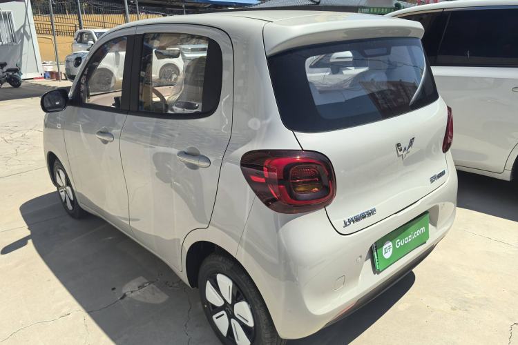 Used Wuling Hongguang MINIEV 2025 Four-Door Version Advanced Edition Exterior 4
