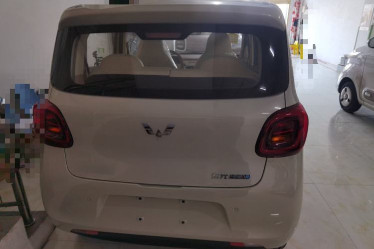 Used Wuling Hongguang MINIEV 2025 Four-Door Version Advanced Edition Exterior 4