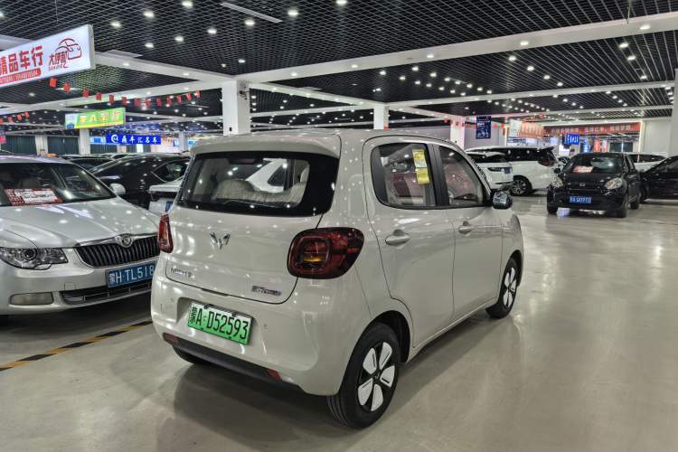 Used Wuling Hongguang MINIEV 2025 Four-Door Version Advanced Edition Exterior 5