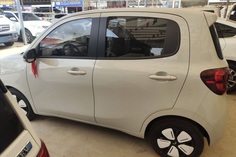 Used Wuling Hongguang MINIEV 2025 Four-Door Version Advanced Edition Exterior 6