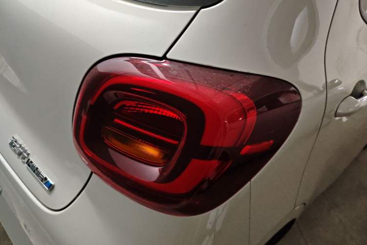 Used Wuling Hongguang MINIEV 2025 Four-Door Version Advanced Edition Exterior 6
