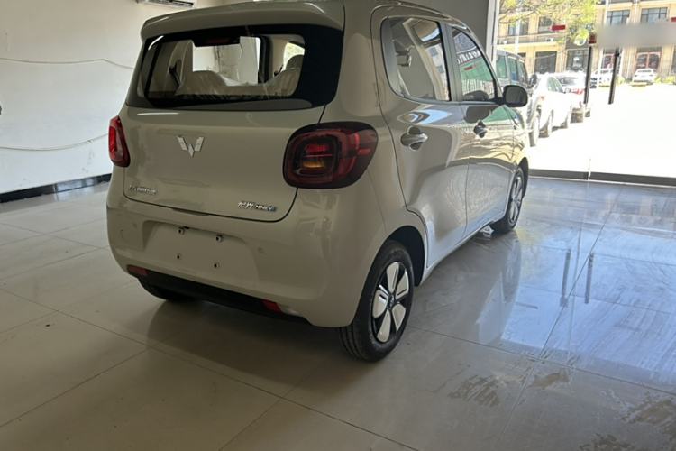 Used Wuling Hongguang MINIEV 2025 Four-Door Version Advanced Edition Exterior 6