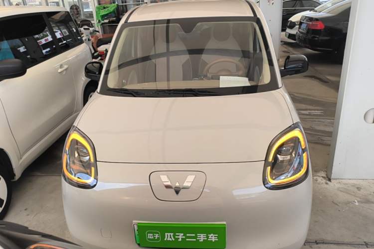 Used Wuling Hongguang MINIEV 2025 Four-Door Version Advanced Edition Front