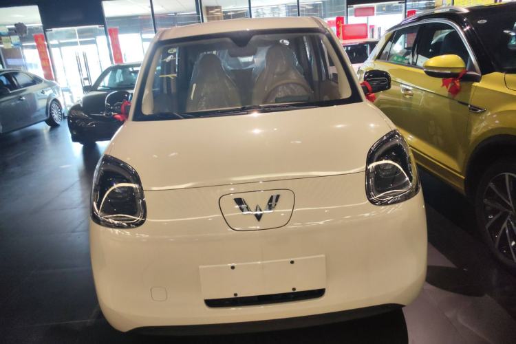 Used Wuling Hongguang MINIEV 2025 Four-Door Version Advanced Edition Front