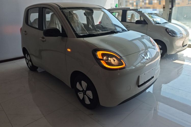 Used Wuling Hongguang MINIEV 2025 Four-Door Version Advanced Edition Front Right 45 Deg