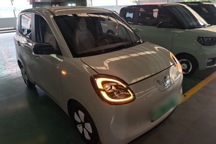 Used Wuling Hongguang MINIEV 2025 Four-Door Version Advanced Edition Front Right 45 Deg