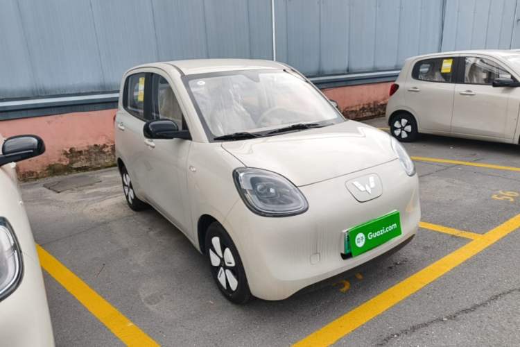 Used Wuling Hongguang MINIEV 2025 Four-Door Version Advanced Edition Front Right 45 Deg