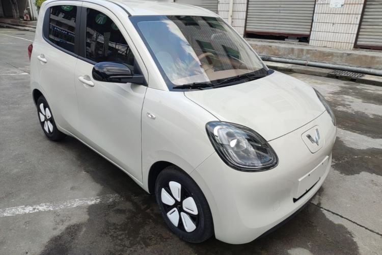 Used Wuling Hongguang MINIEV 2025 Four-Door Version Advanced Edition Front Right 45 Deg