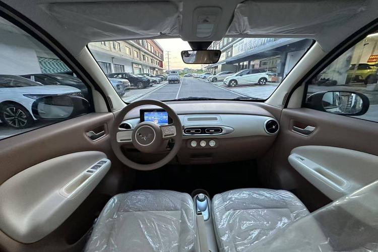 Used Wuling Hongguang MINIEV 2025 Four-Door Version Advanced Edition Gear Lever
