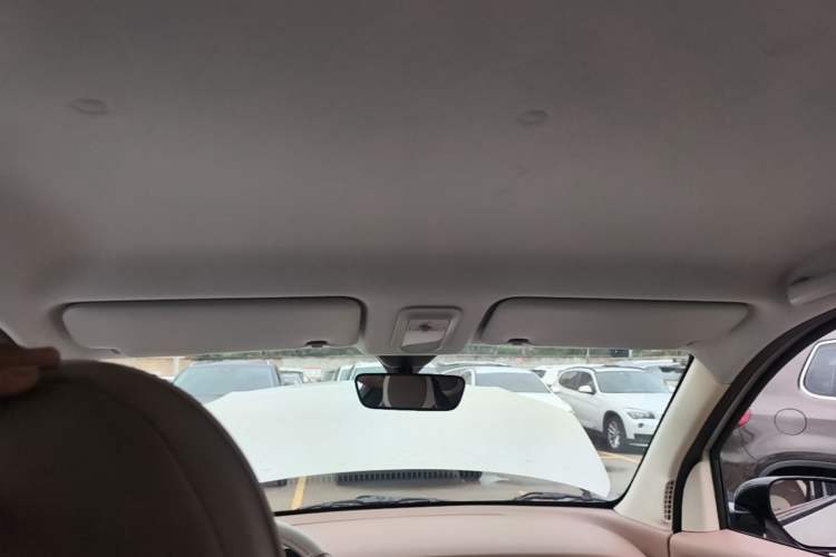 Used Wuling Hongguang MINIEV 2025 Four-Door Version Advanced Edition Headliner