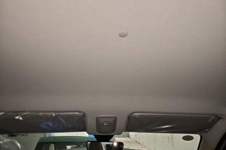 Used Wuling Hongguang MINIEV 2025 Four-Door Version Advanced Edition Headliner