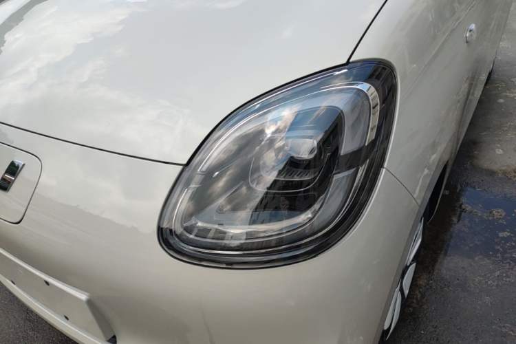 Used Wuling Hongguang MINIEV 2025 Four-Door Version Advanced Edition Left Front Headlight