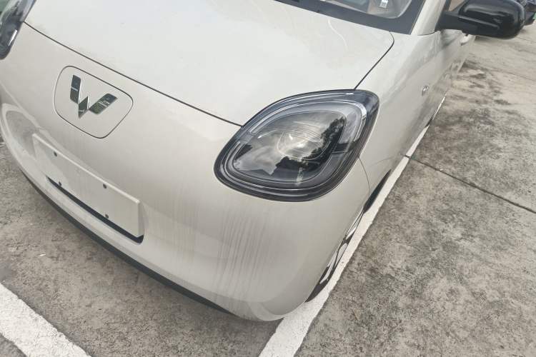 Used Wuling Hongguang MINIEV 2025 Four-Door Version Advanced Edition Left Front Headlight
