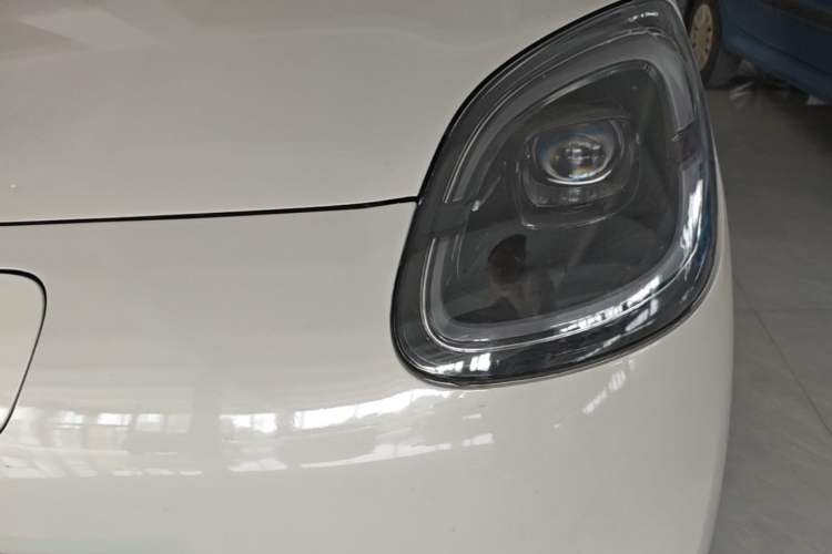 Used Wuling Hongguang MINIEV 2025 Four-Door Version Advanced Edition Left Front Headlight