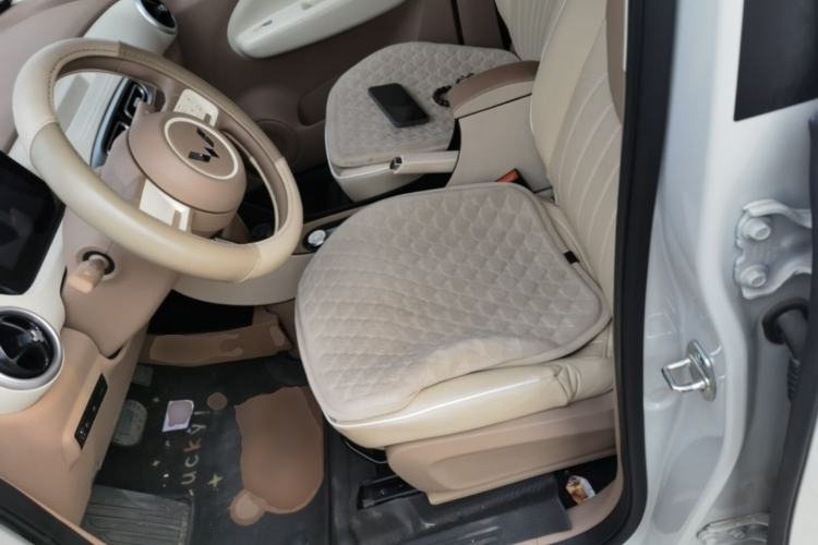 Used Wuling Hongguang MINIEV 2025 Four-Door Version Advanced Edition Left Front Seat