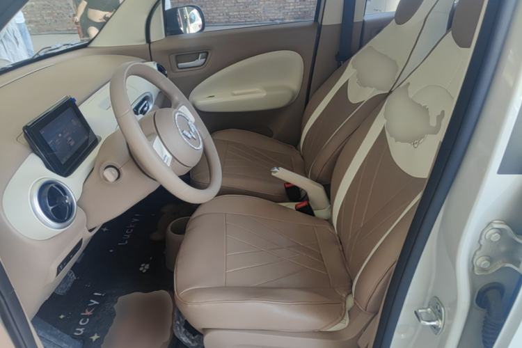 Used Wuling Hongguang MINIEV 2025 Four-Door Version Advanced Edition Left Front Seat