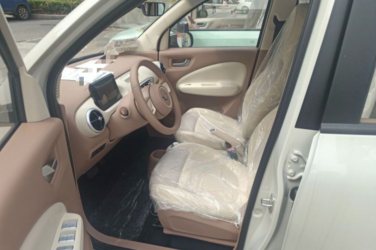 Used Wuling Hongguang MINIEV 2025 Four-Door Version Advanced Edition Left Front Seat
