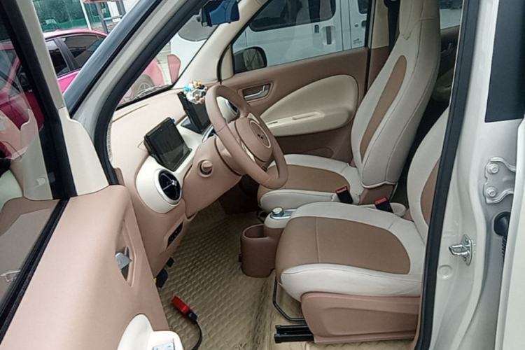 Used Wuling Hongguang MINIEV 2025 Four-Door Version Zhenxiang+ Edition Left Front Seat