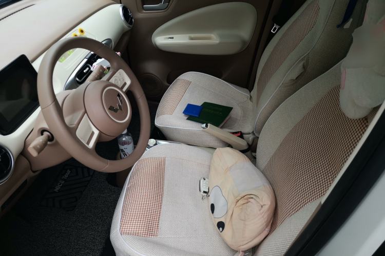 Used Wuling Hongguang MINIEV 2025 Four-Door Version Advanced Edition Left Front Seat