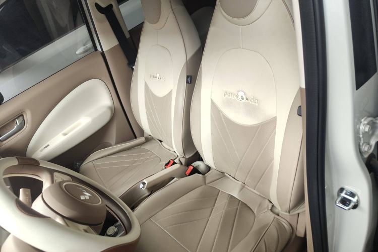 Used Wuling Hongguang MINIEV 2025 Four-Door Version Advanced Edition Left Front Seat