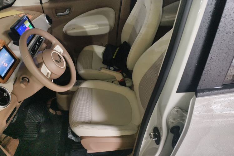 Used Wuling Hongguang MINIEV 2025 Four-Door Version Advanced Edition Left Front Seat