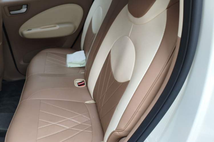 Used Wuling Hongguang MINIEV 2025 Four-Door Version Advanced Edition Left Rear Seat