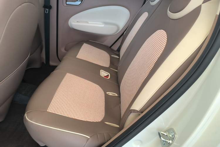 Used Wuling Hongguang MINIEV 2025 Four-Door Version Advanced Edition Left Rear Seat