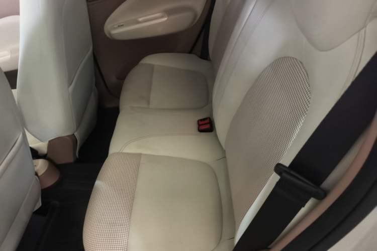 Used Wuling Hongguang MINIEV 2025 Four-Door Version Advanced Edition Left Rear Seat