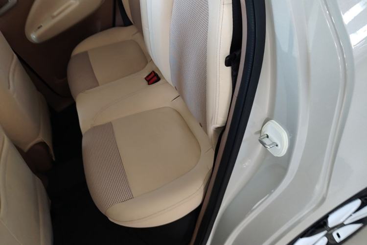 Used Wuling Hongguang MINIEV 2025 Four-Door Version Advanced Edition Left Rear Seat