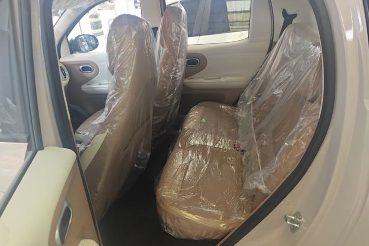 Used Wuling Hongguang MINIEV 2025 Four-Door Version Advanced Edition Left Rear Seat