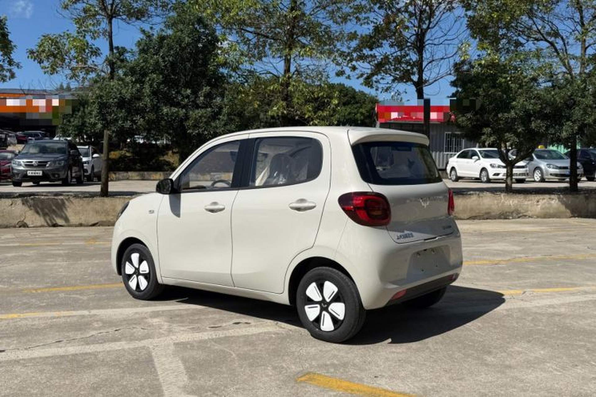 Used Wuling Hongguang MINIEV 2025 Four-Door Version Advanced Edition Left Side