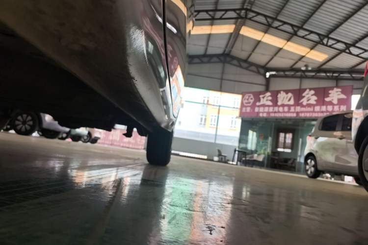 Used Wuling Hongguang MINIEV 2025 Four-Door Version Advanced Edition Left Side Sill